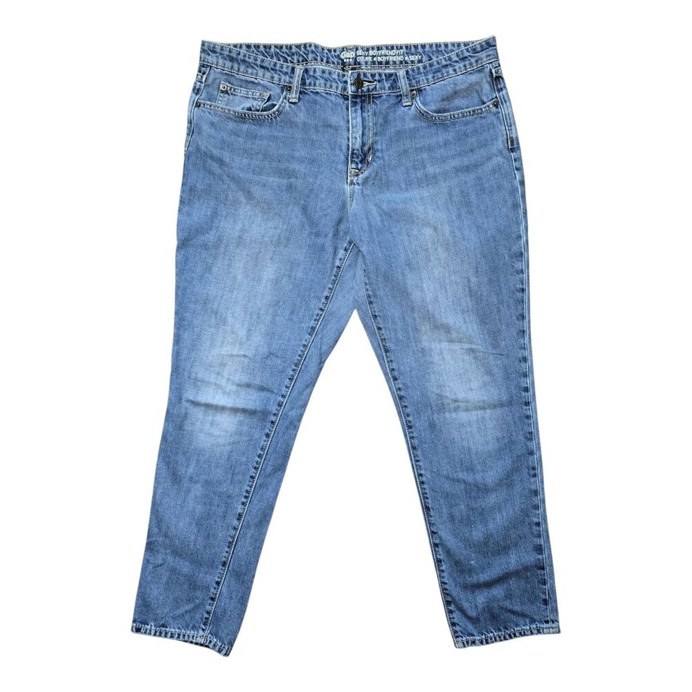GAP Womens Size 12/31R Sexy Boyfriend Fit Denim Jeans Ankle Crop Medium Wash